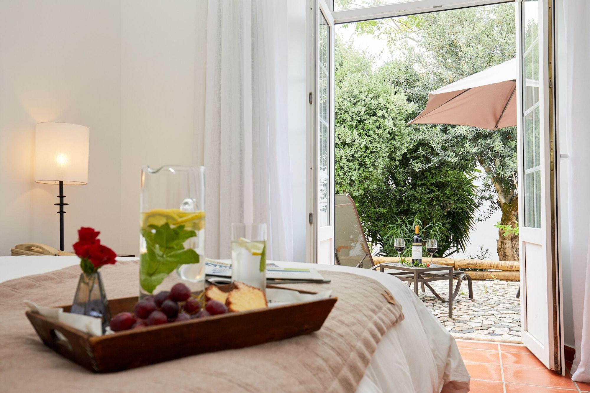 Pateo Dos Solares Charm Hotel Estremoz Exterior photo